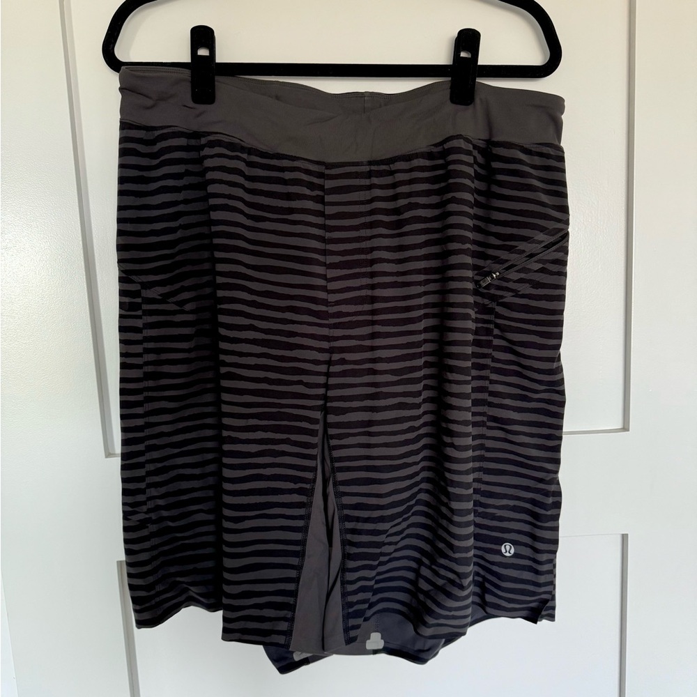 lululemon athletica Men's Athletic Shorts - Black and Gray Stripes